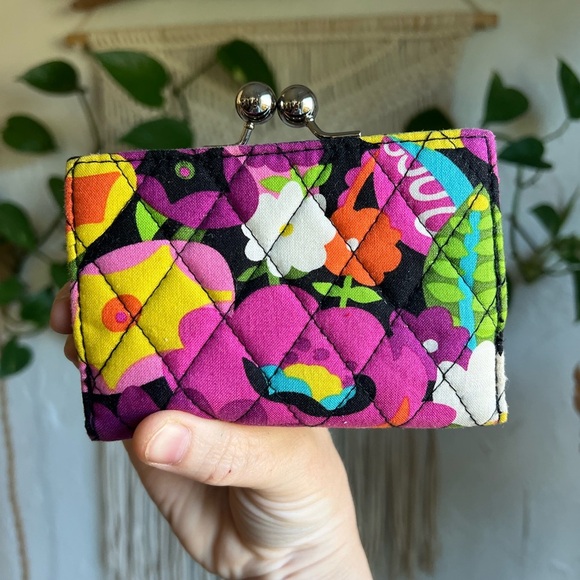 Vera Bradley Quilted Cotton Kisslock Wallet – Floral Print Pattern Va Va Bloom - Picture 9 of 9